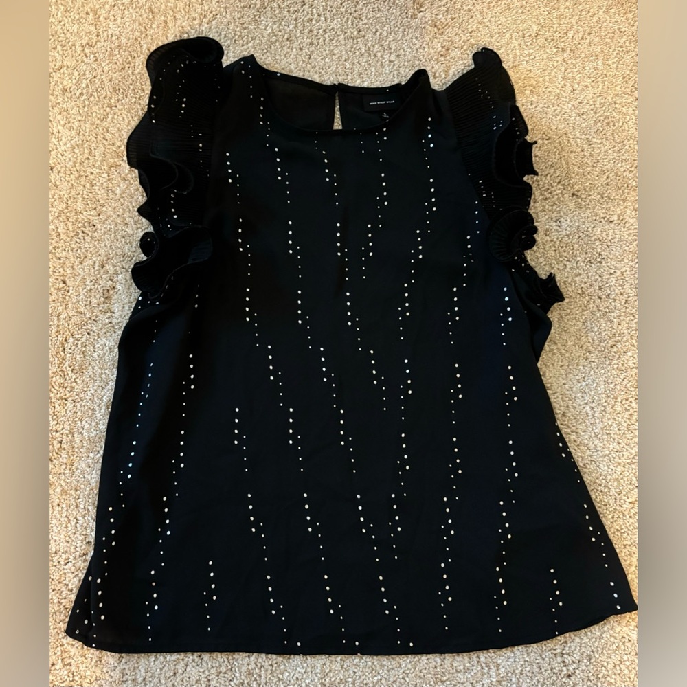 Who What Wear ruffle sleeve top NWOT